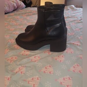 Madden Girl Glossy Black Platform Boots Womens Size 9.5 NWOT